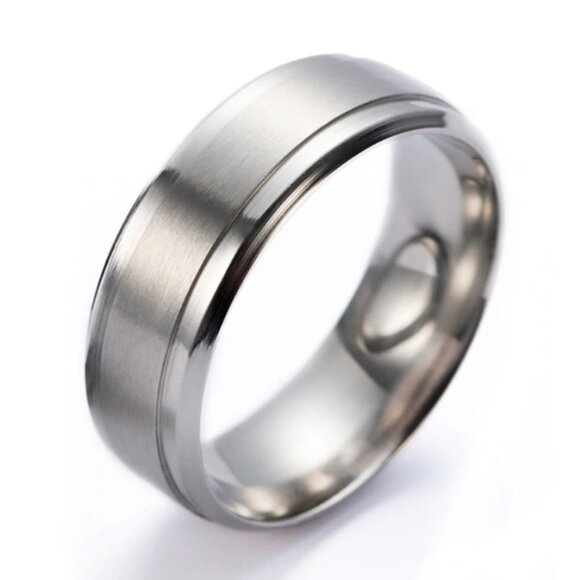 Silver tone ring band 8mm wide - Picture 1 of 5